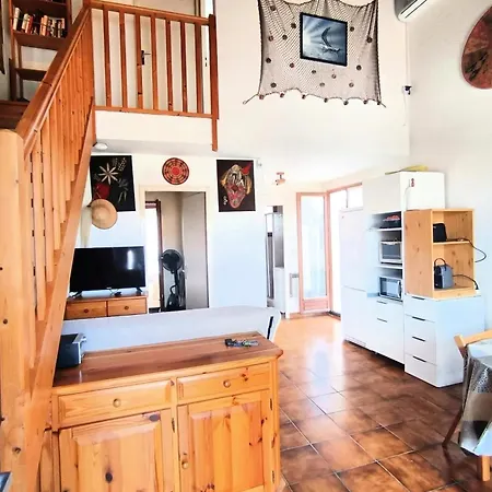 House 2 Bedrooms With Garden Near Casa de Férias