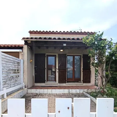 House 2 Bedrooms With Garden Near Nyaraló