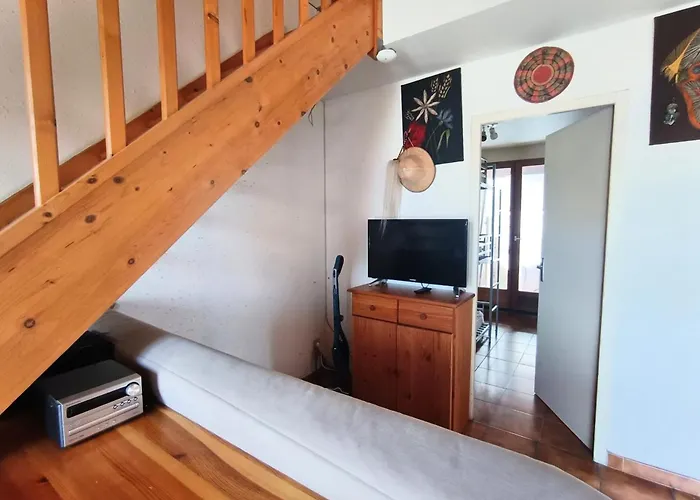 House 2 Bedrooms With Garden Near Feriehus Sainte-Marie-la-Mer