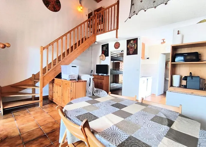 Feriehus House 2 Bedrooms With Garden Near
